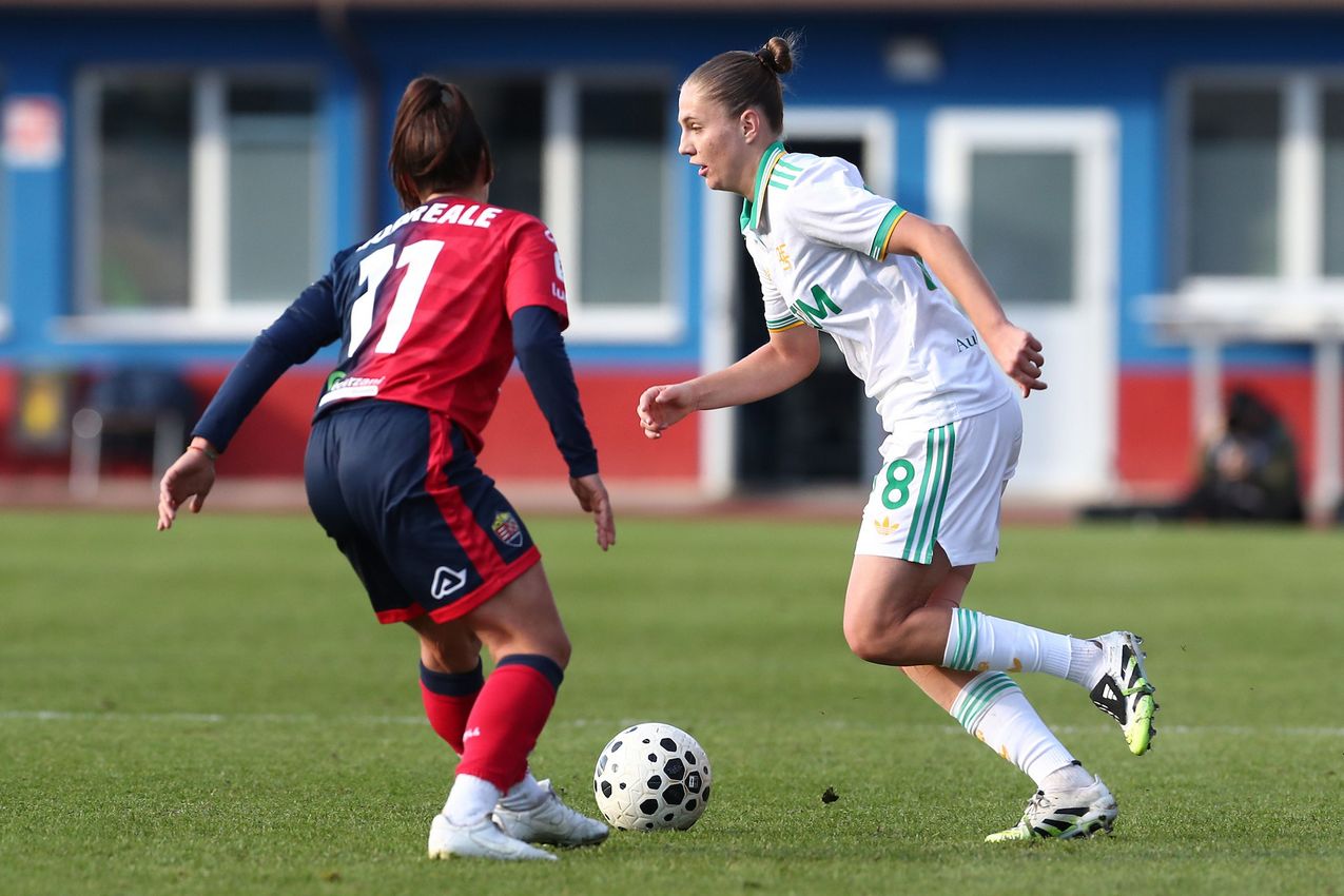 LUMEZZANE, ITALY - DECEMBER 21: Magda Piekarska of AS Roma in action during the Coppa Italia Women match between FC Lumezzane Women and AS Roma Women at Stadio Tullio Saleri on December 21, 2025 in Lumezzane, Italy. (Photo by AS Roma/AS Roma via Getty Images)