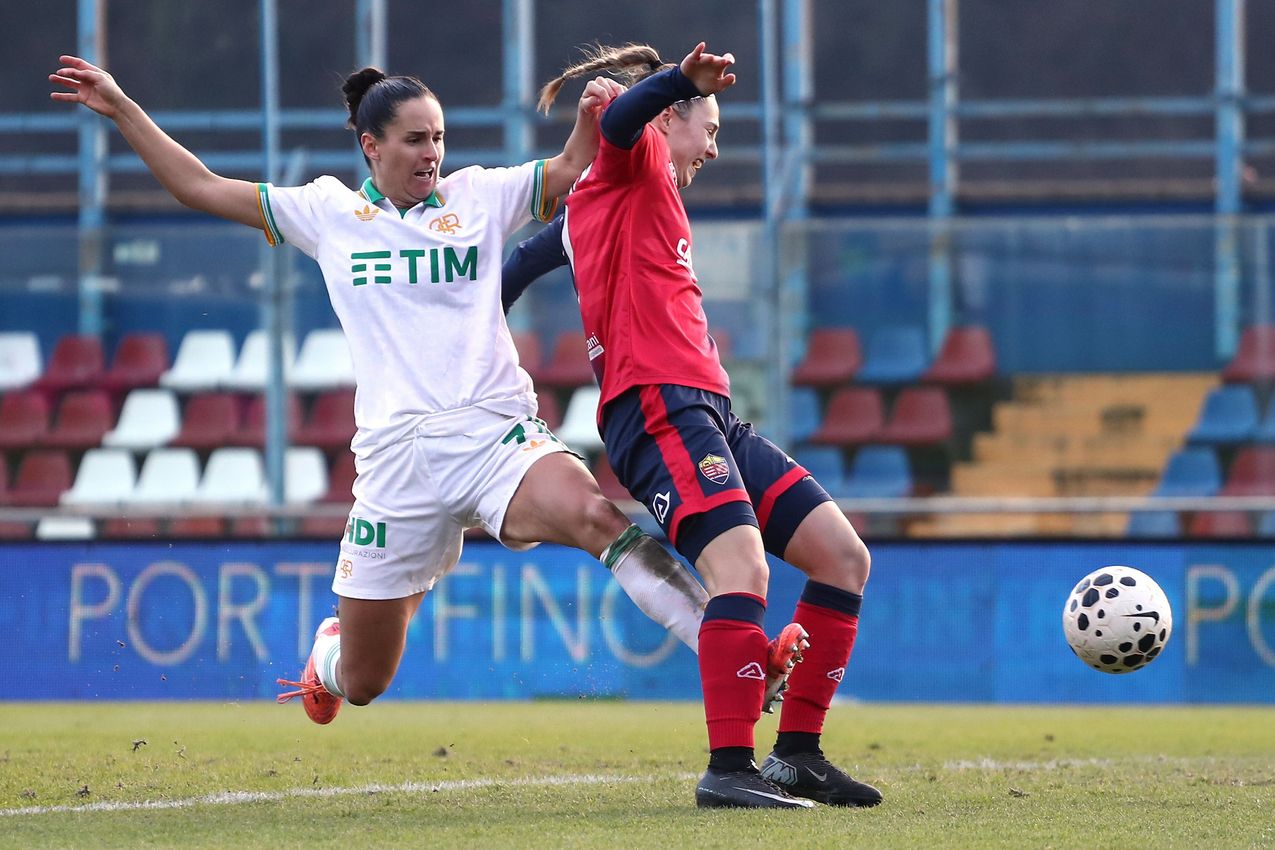 LUMEZZANE, ITALY - DECEMBER 21: Evelyne Viens of AS Roma in action during the Coppa Italia Women match between FC Lumezzane Women and AS Roma Women at Stadio Tullio Saleri on December 21, 2025 in Lumezzane, Italy. (Photo by AS Roma/AS Roma via Getty Images)