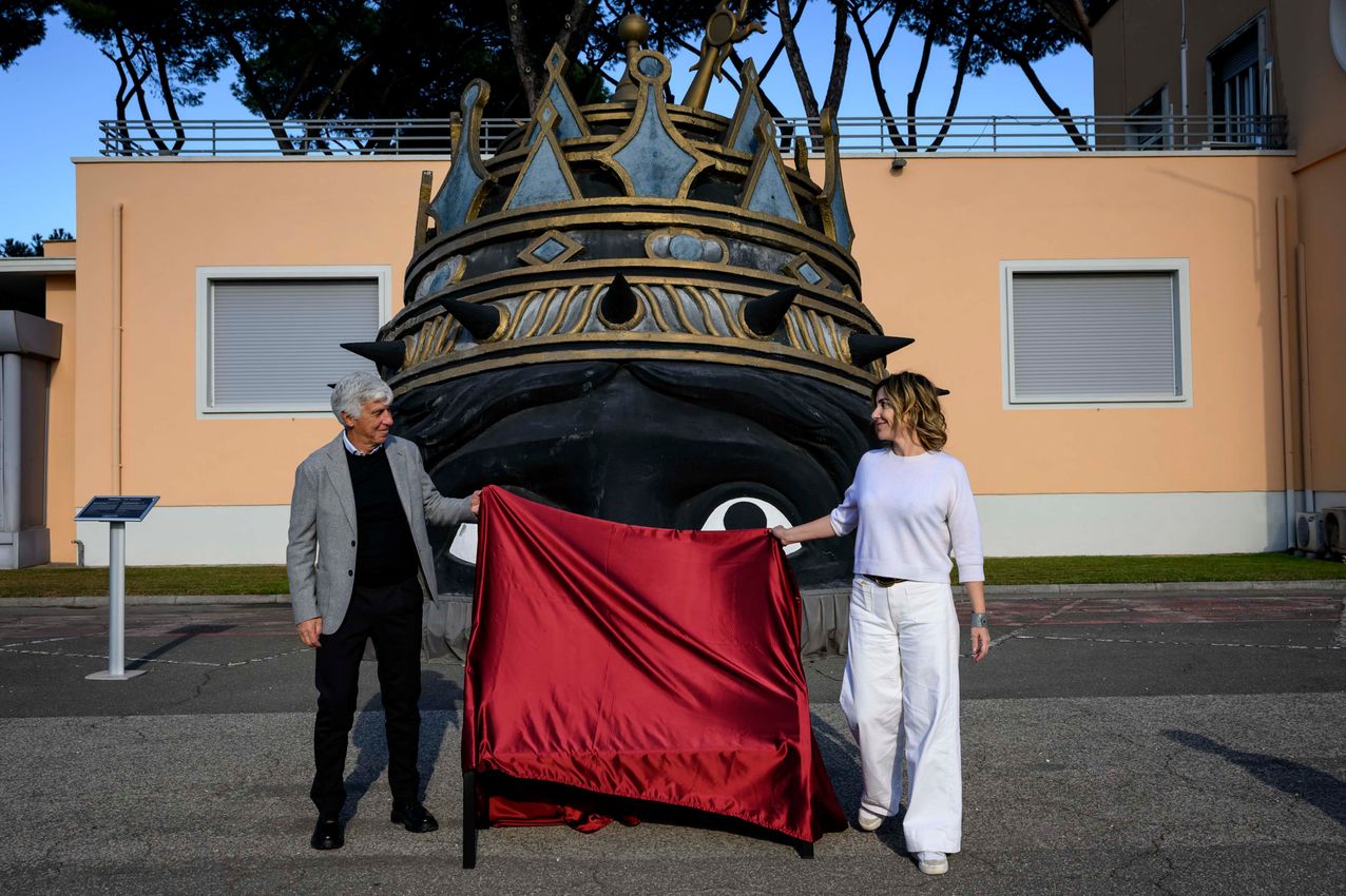 As Roma Gallery Image - "Amami e Basta"