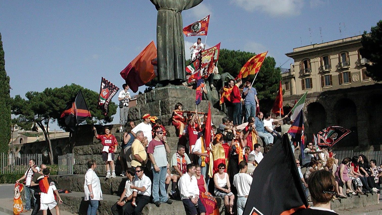 As Roma Gallery Image - 17 giugno 2001: la festa in 20 immagini straordinarie